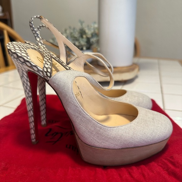 Christian Louboutin Cream Heels with Sophisticated Design - Picture 1 of 10